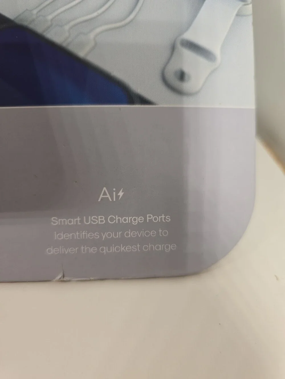 Atomi Qi Charge Tower Multi Device Brand New Seales